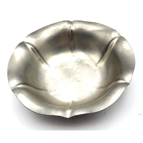 Vintage Old Colony Pewter Bowl or Trinket Dish #732 Scalloped Rim 9"x2.5" - Picture 1 of 9